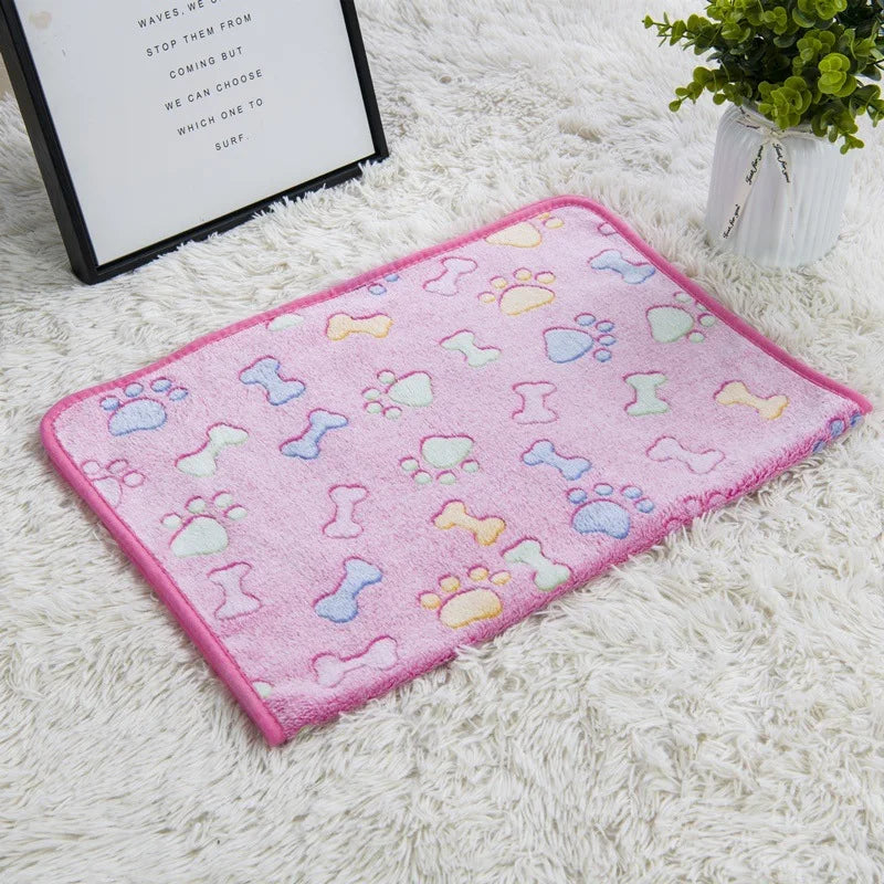 2024 Dog Bed Blankets Fleece Warm Winter Soft Large Size Cat Puppy Sleeping Use Printed Comfortable Mats Pet Products Supplier