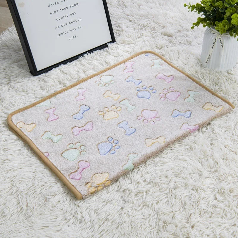 2024 Dog Bed Blankets Fleece Warm Winter Soft Large Size Cat Puppy Sleeping Use Printed Comfortable Mats Pet Products Supplier